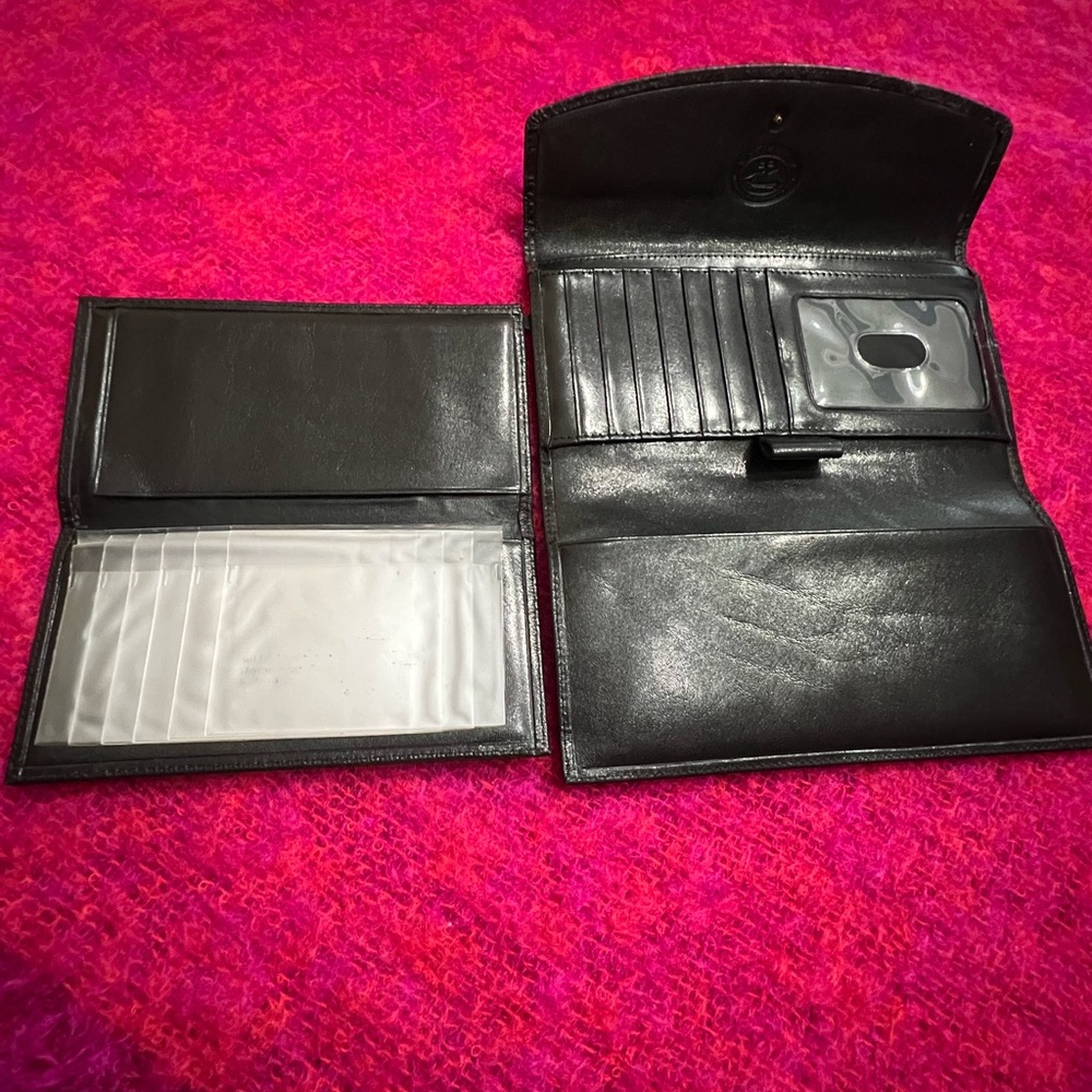 Brahmin Vintage Brown Croc Embossed Leather Tri-Fold Wallet & Checkbook Cover - Picture 4 of 9